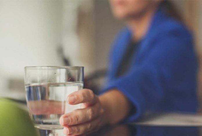 increased water intake lowers risk of uti