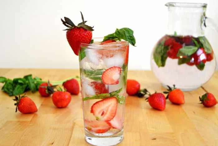 strawberry basil water