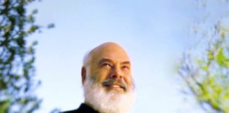Dr. Andrew Weil Bio