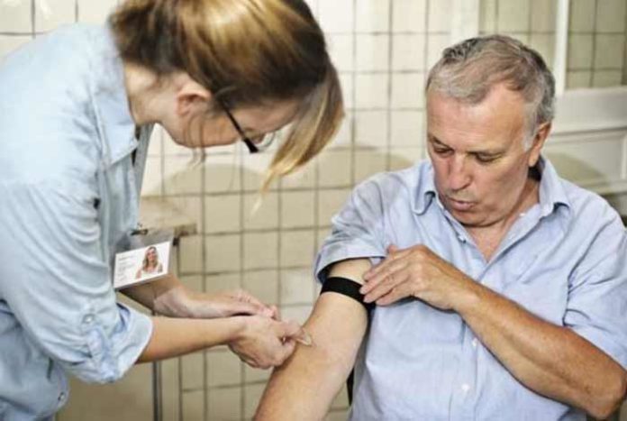 a blood test can find toxic proteins in blood stream for early diagnosis of alzheimers disease