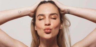 antiaging face yoga to get back firm and glowing skin